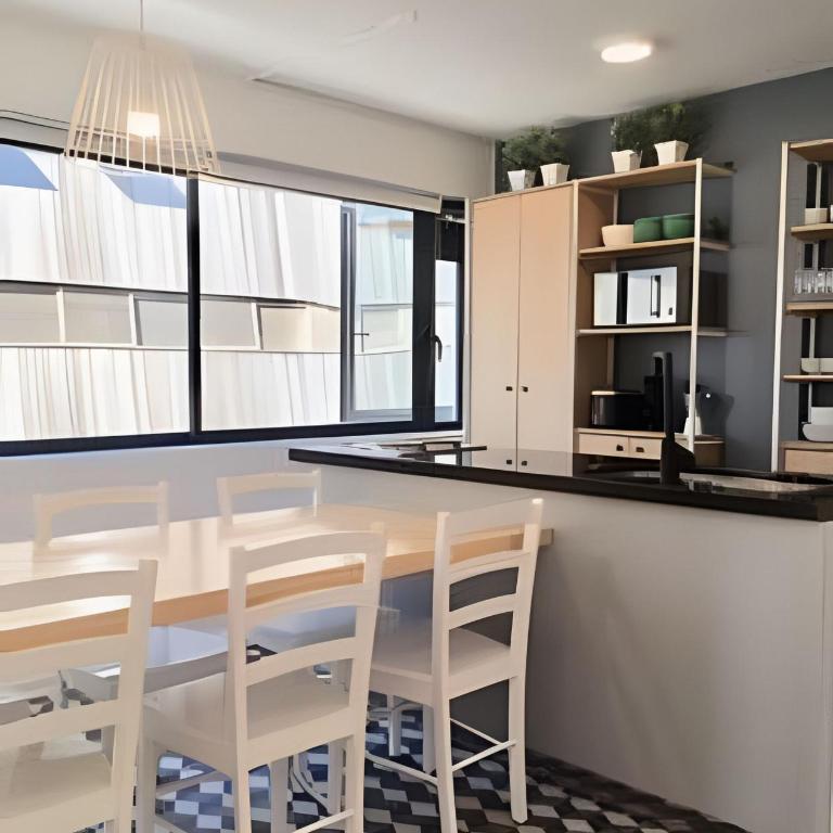 Equipado y con buena ubicación - Apartamento de 2 dormitorios - 11
