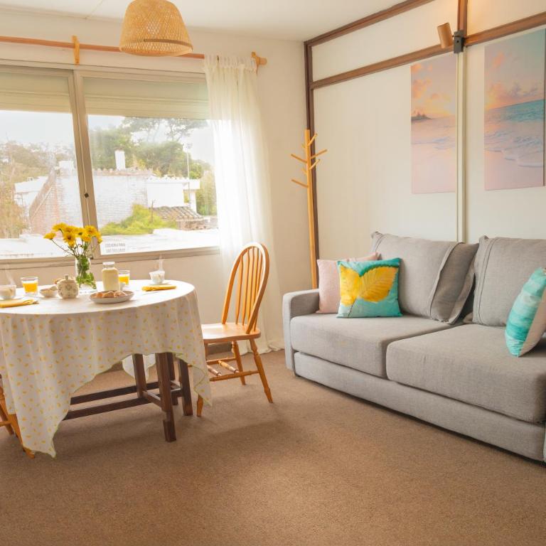 Apartamento luminoso frente a la playa - One-Bedroom Apartment - 1
