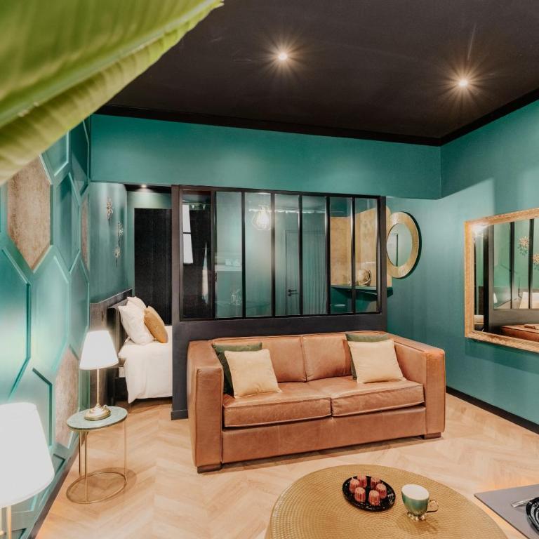 Central 1-Bedroom Apartment with Parking, Netflix and High-Speed Wi-Fi - One-Bedroom Apartment - 13
