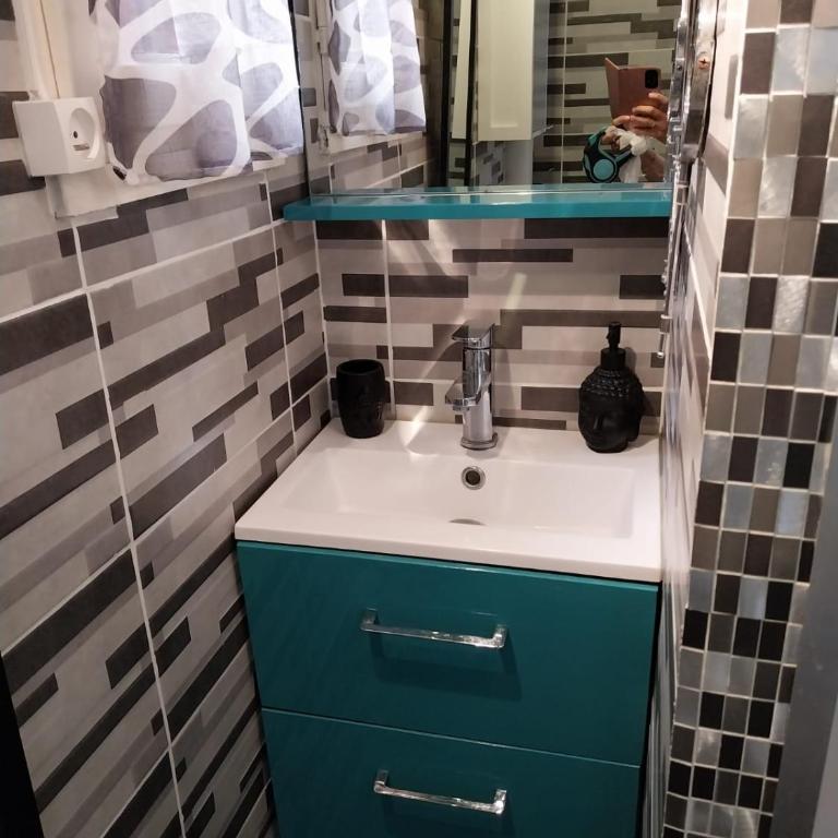 residence eureka T2 proche du camp - Apartamento de 1 dormitorio - 10