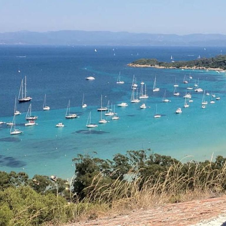 Port Hyeres Duplex plein Sud 200 M2 et 100 M2 de terrasse - Appartement - 37