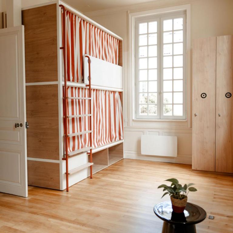 CENTRAL Hostel La Rochelle Centre - Gemischter Schlafsaal mit 10 Betten - 4