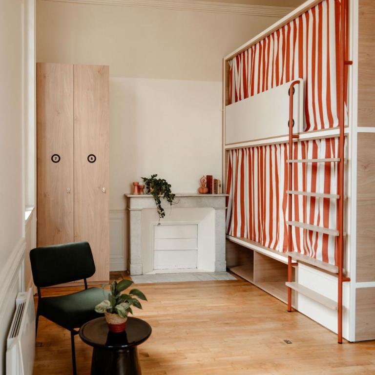 CENTRAL Hostel La Rochelle Centre - Gemischter Schlafsaal mit 10 Betten - 5