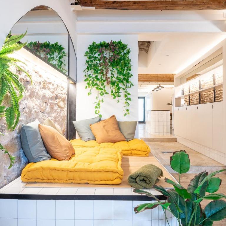 GuestReady - Unique Retreat in Barcelona - Three-Bedroom Apartment - 4