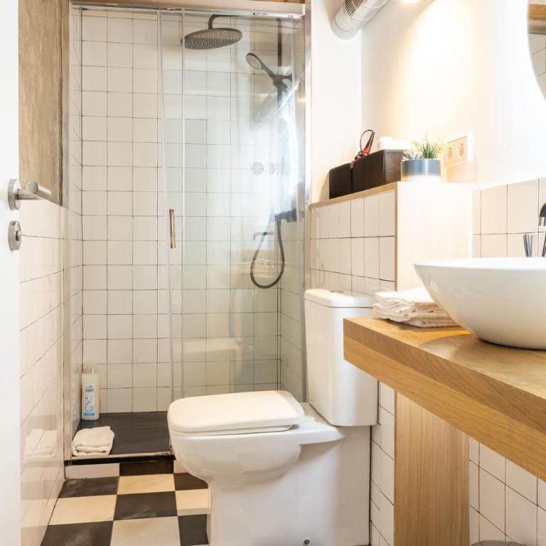 GuestReady - Unique Retreat in Barcelona - Three-Bedroom Apartment - 18
