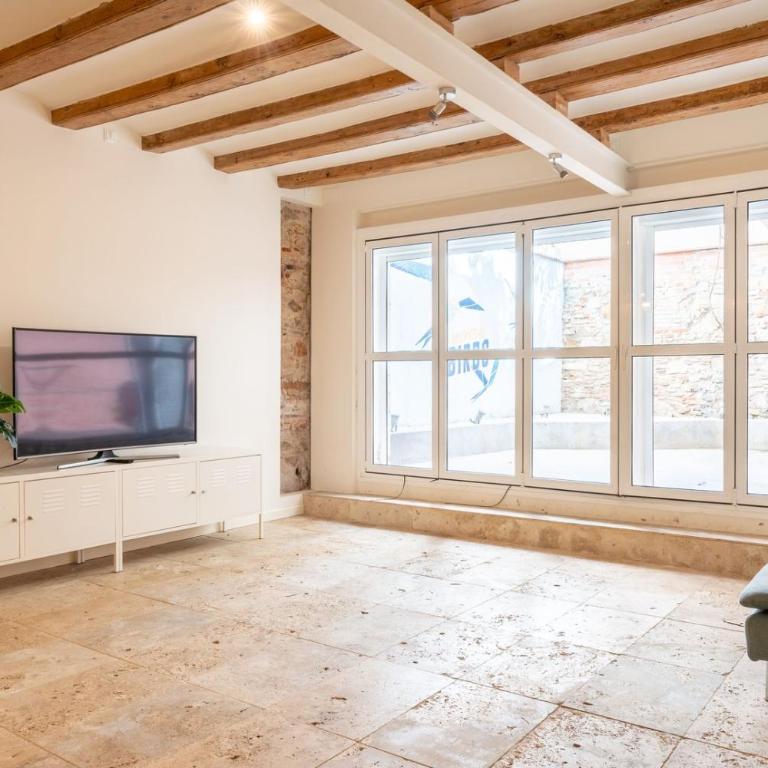 GuestReady - Unique Retreat in Barcelona - Three-Bedroom Apartment - 32