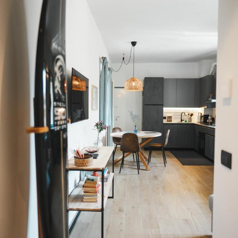 surf house - One-Bedroom Apartment - 1