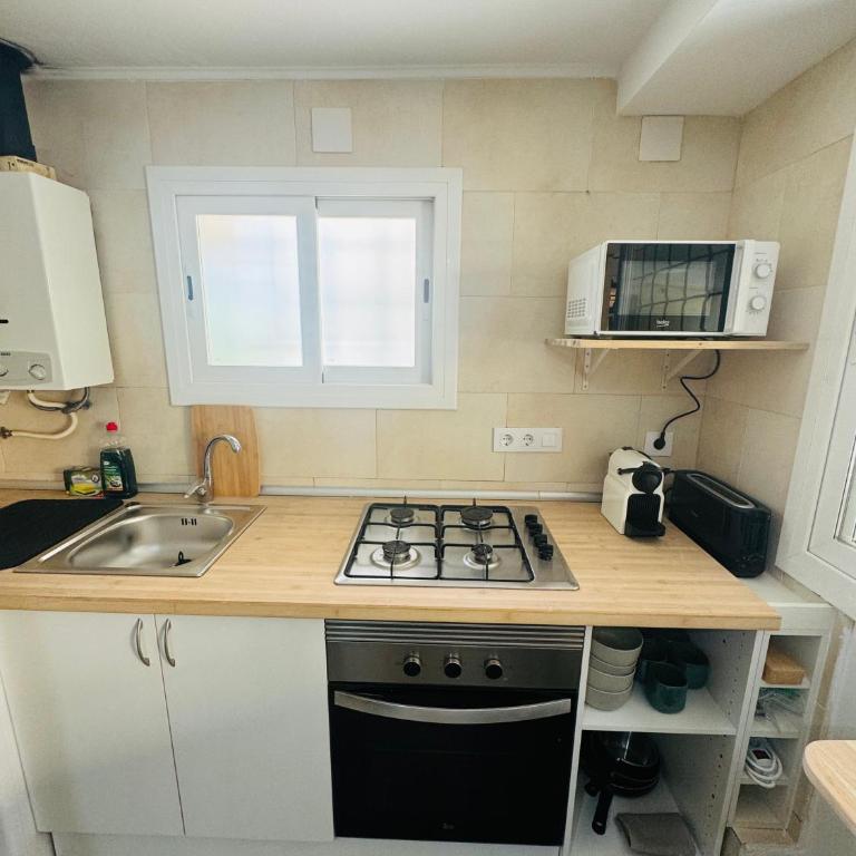 Piso con jardín, de Playa Fenals - Apartamento de 3 dormitorios - 10