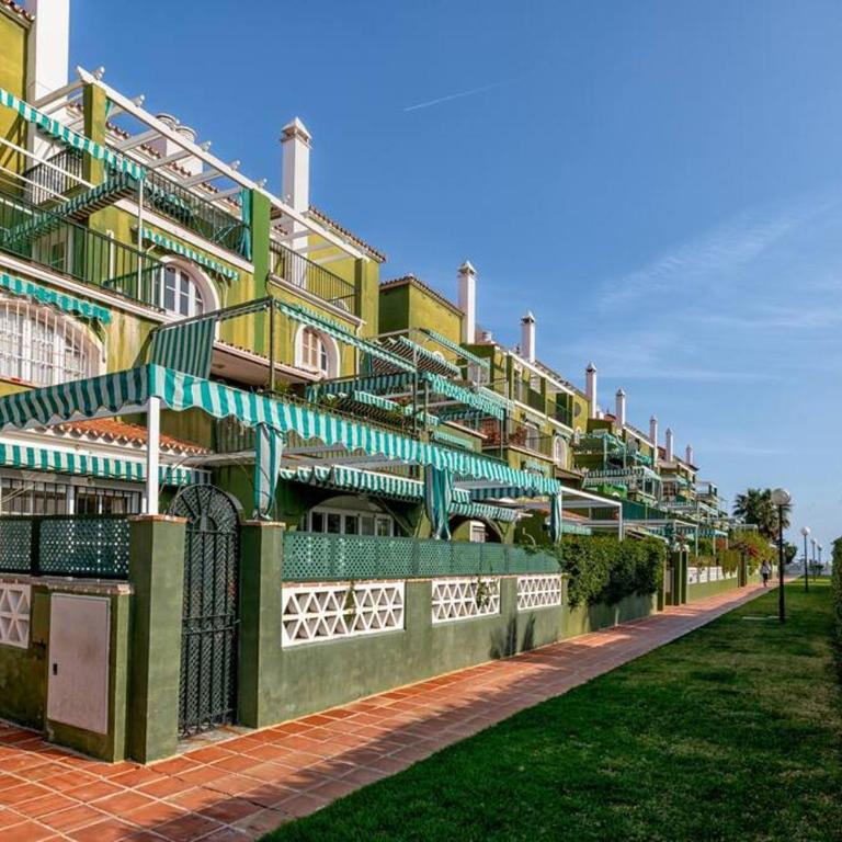 Dúplex en Guadalmar junto al mar - Apartamento - 2