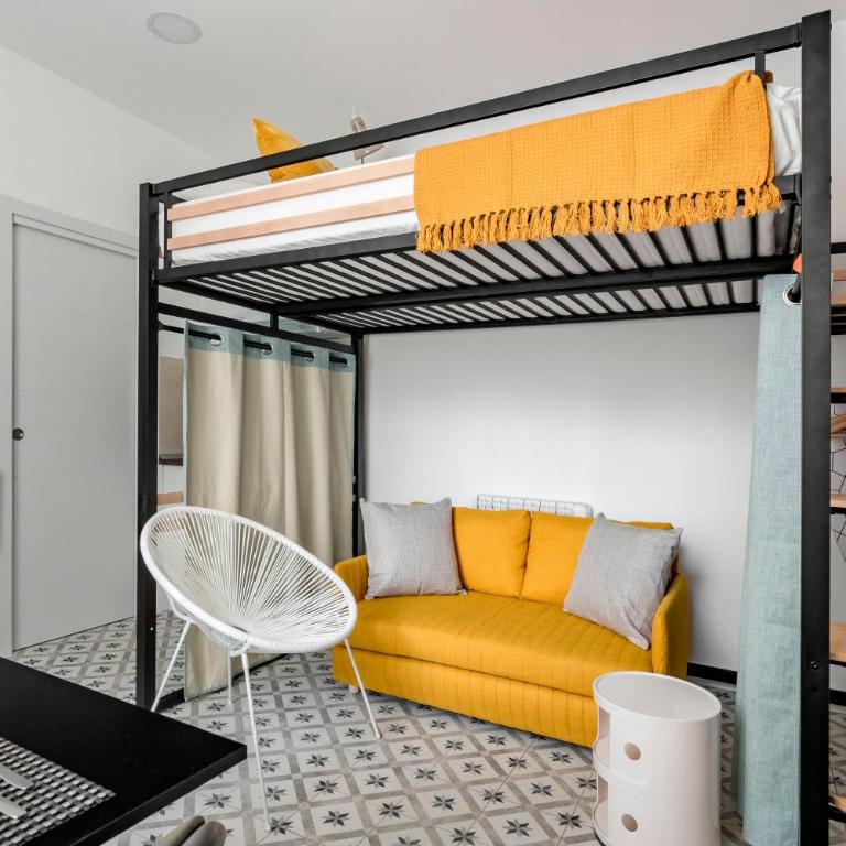 Charming Urban Madrid - Apartment - 12