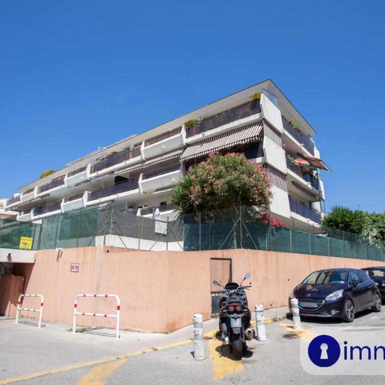 Air-conditioned apartment with park and swimming pool à Cagnes - Apartamento - 38