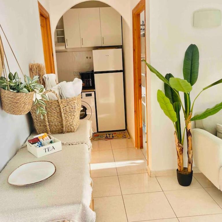 Arenal Beach Apartment Paola Sea Views - One-Bedroom Apartment - 18