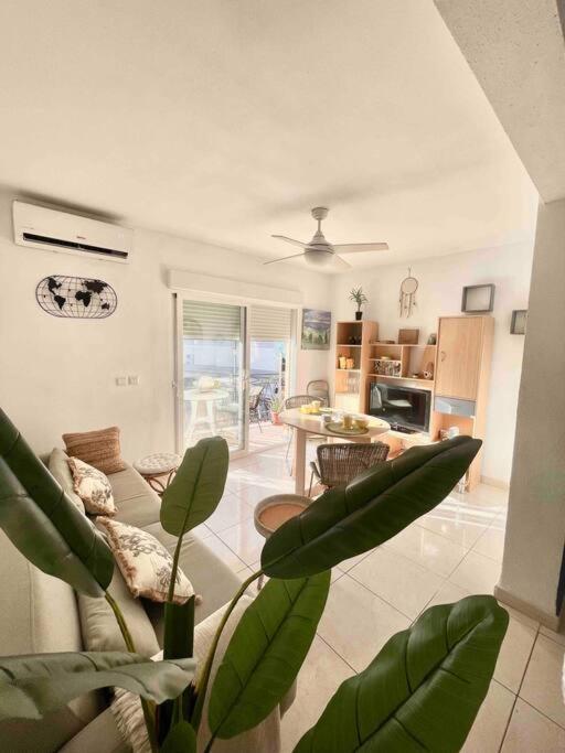 Arenal Beach Apartment Paola Sea Views - One-Bedroom Apartment - 36