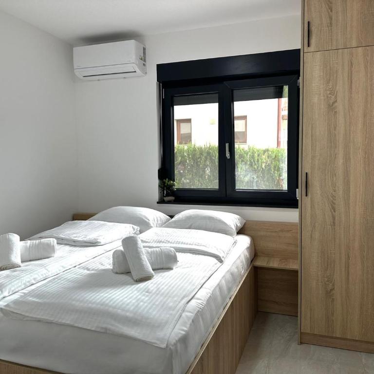 BLUE SKY Apartments - Apartman sa 2 Spavaće Sobe i Terasom - 5