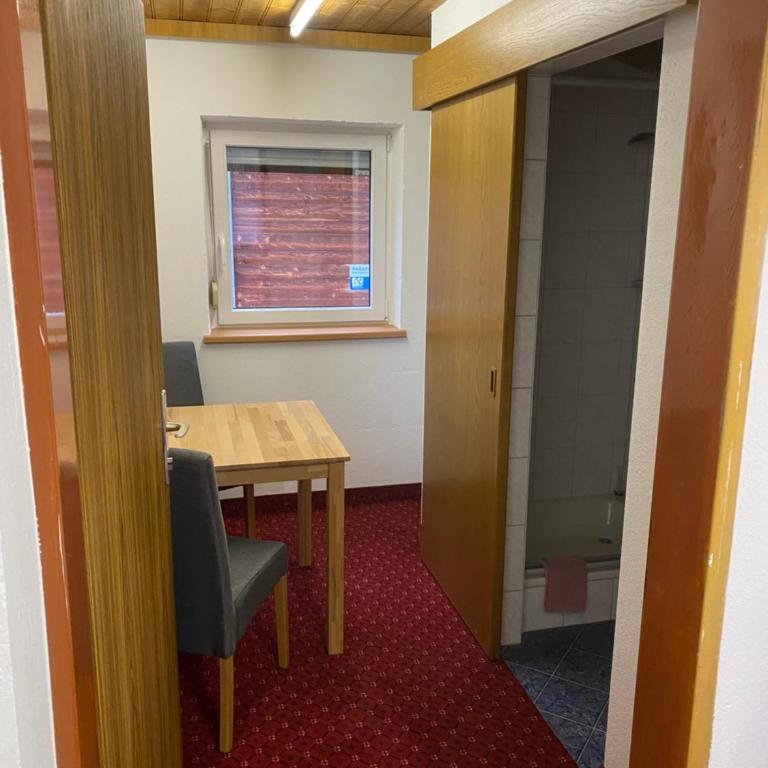 Gastehaus Agnes Gstrein - Einzelzimmer mit Dusche - 2