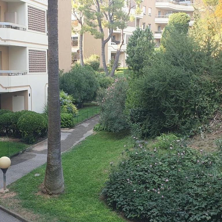 Appartement calme avec piscine Vue mer & montagne - Appartamento con 1 Camera da Letto - 5