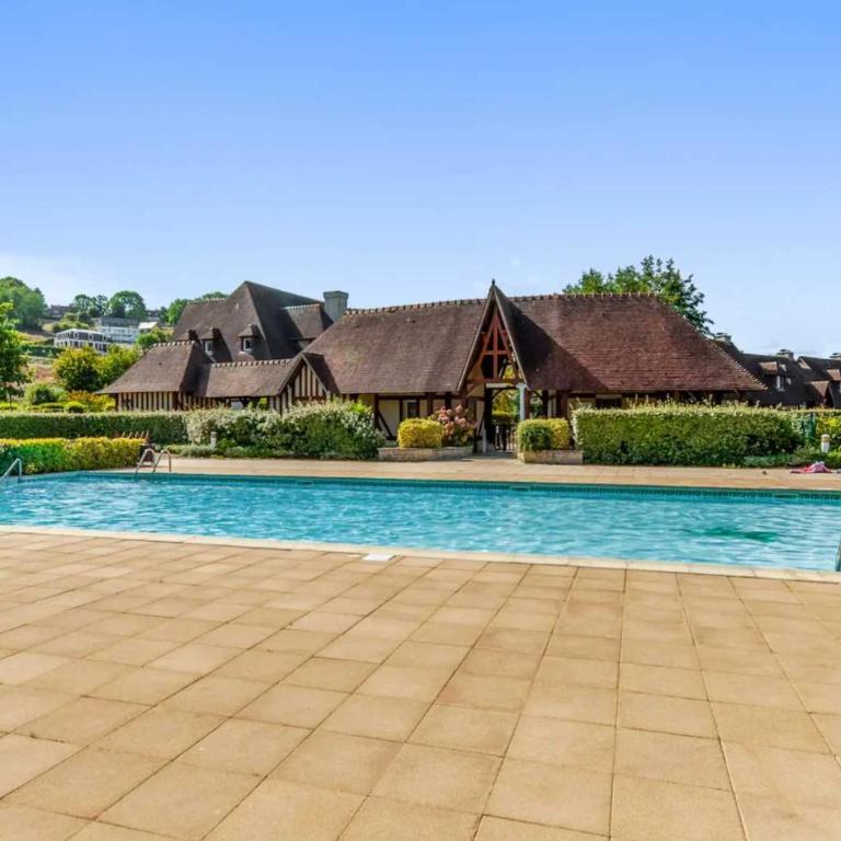 Charming house with garden in residence with pool - Maison de Vacances - 9