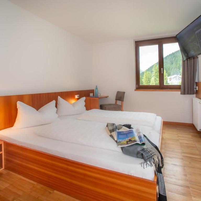 Bed & Breakfast Hostel Nives - Camera Matrimoniale Economy - 1