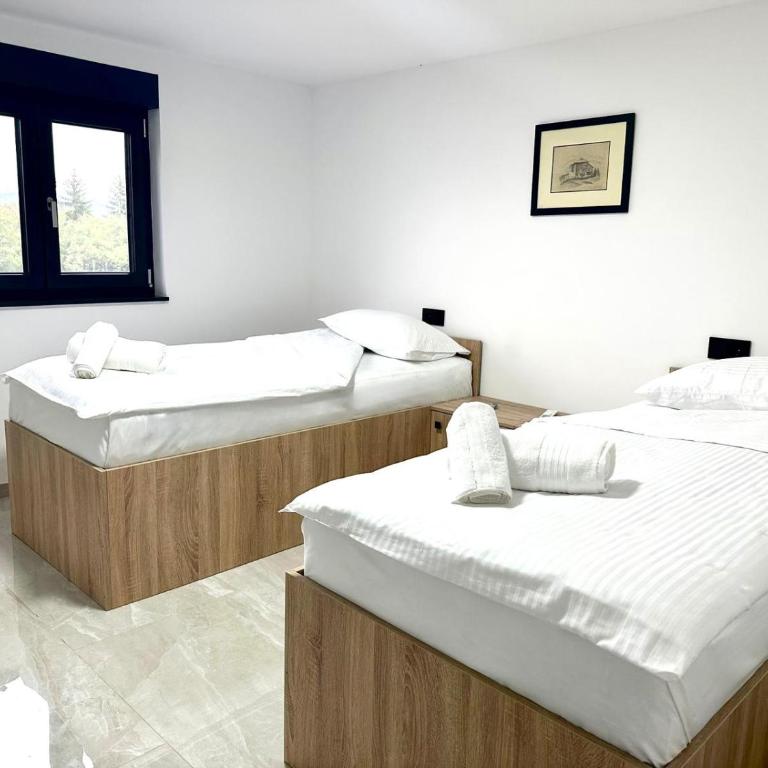 BLUE SKY Apartments - Dvokrevetna Soba sa Bračnim Krevetom i Sopstvenim Kupatilom - 2