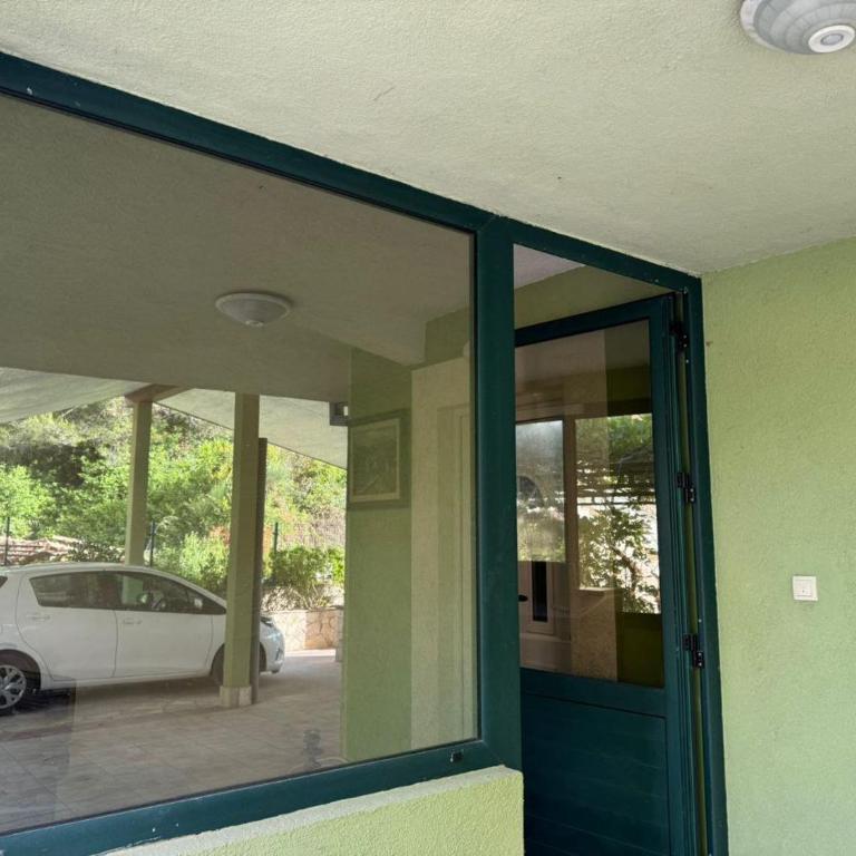 Apartament Zara - Three-Bedroom House - 6