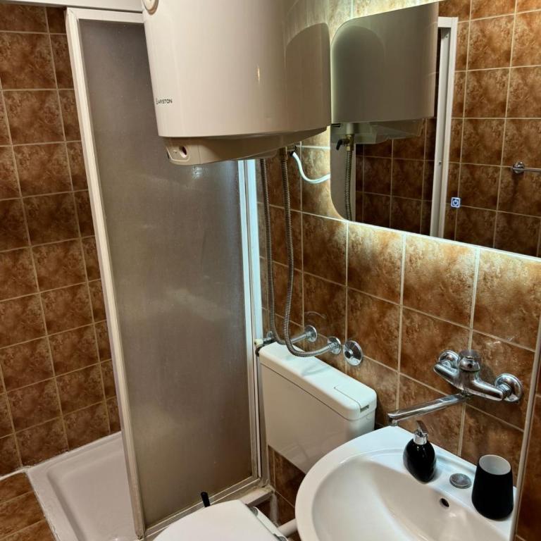 ROOM Jovan,on the sea with free we-fi - One-Bedroom Apartment - 8