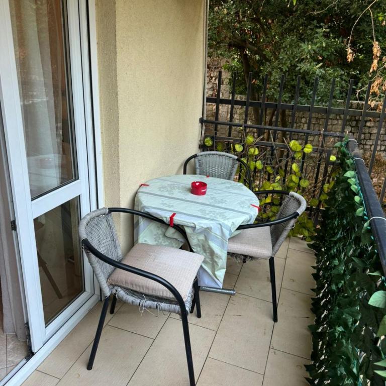 ROOM Jovan,on the sea with free we-fi - One-Bedroom Apartment - 12