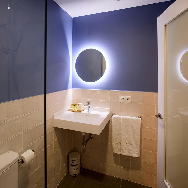 Hotel Mas Aguiló - Habitación Doble con baño privado - 3