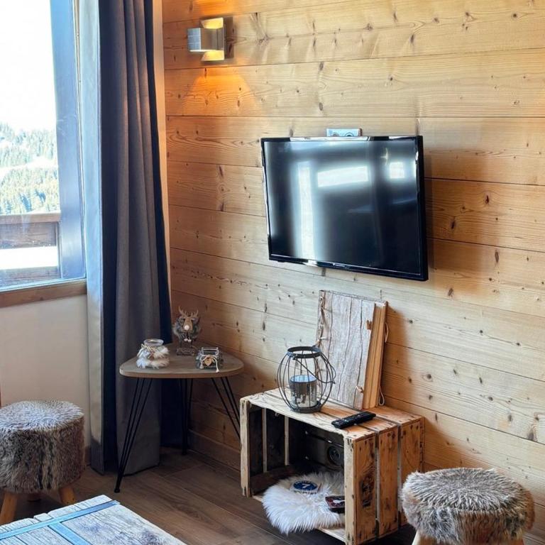 Charmant 3 pièces rénové avec balcon et vue montagne - Apartment mit 2 Schlafzimmern - 5