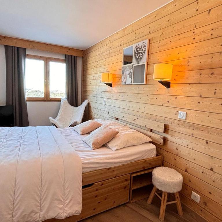 Charmant 3 pièces rénové avec balcon et vue montagne - Apartment mit 2 Schlafzimmern - 13