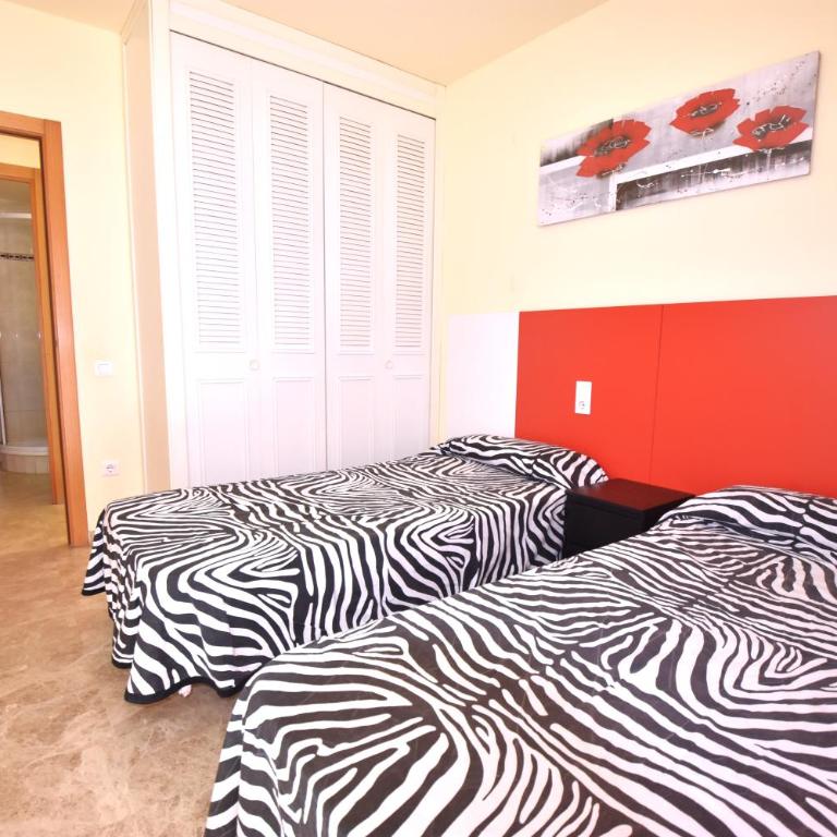 Ventura Park -B2 - Two-Bedroom Apartment - 5