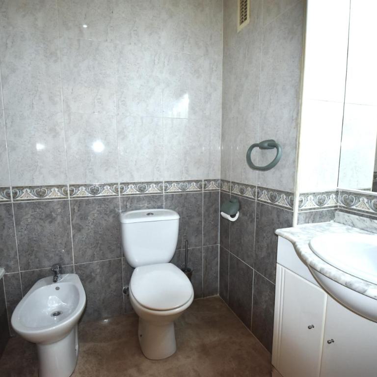 Ventura Park -B2 - Two-Bedroom Apartment - 7