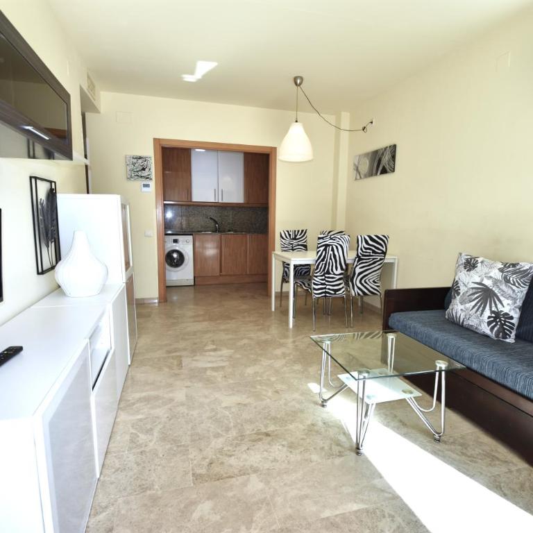 Ventura Park -B2 - Two-Bedroom Apartment - 11
