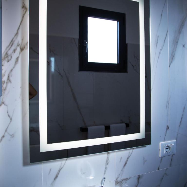 Bologna Rooftop - TWA - Superior Triple Room - 23