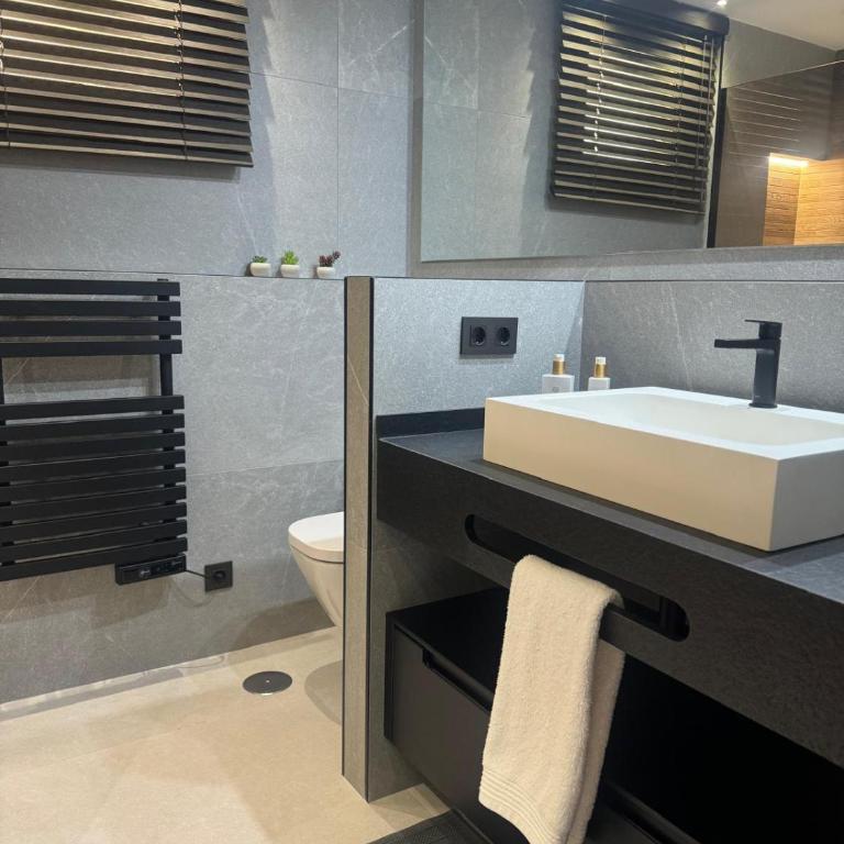 Luxury apartment at Torrevieja Beach - Two-Bedroom Apartment - 5