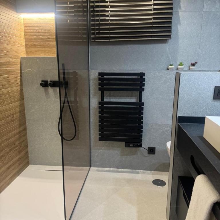 Luxury apartment at Torrevieja Beach - Two-Bedroom Apartment - 36