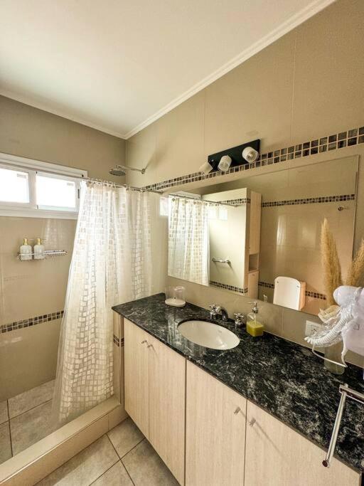 Casa Laguna de Gomez, con increíble vista a la laguna- - Casa de 2 dormitorios - 9