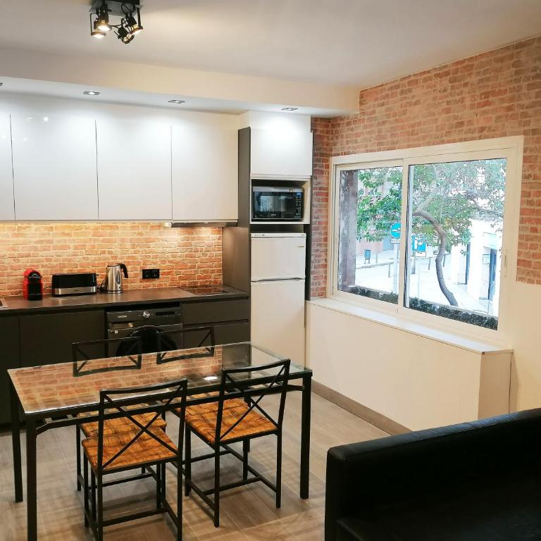 La Fira - Paralelo 1 - Two-Bedroom Apartment - 1