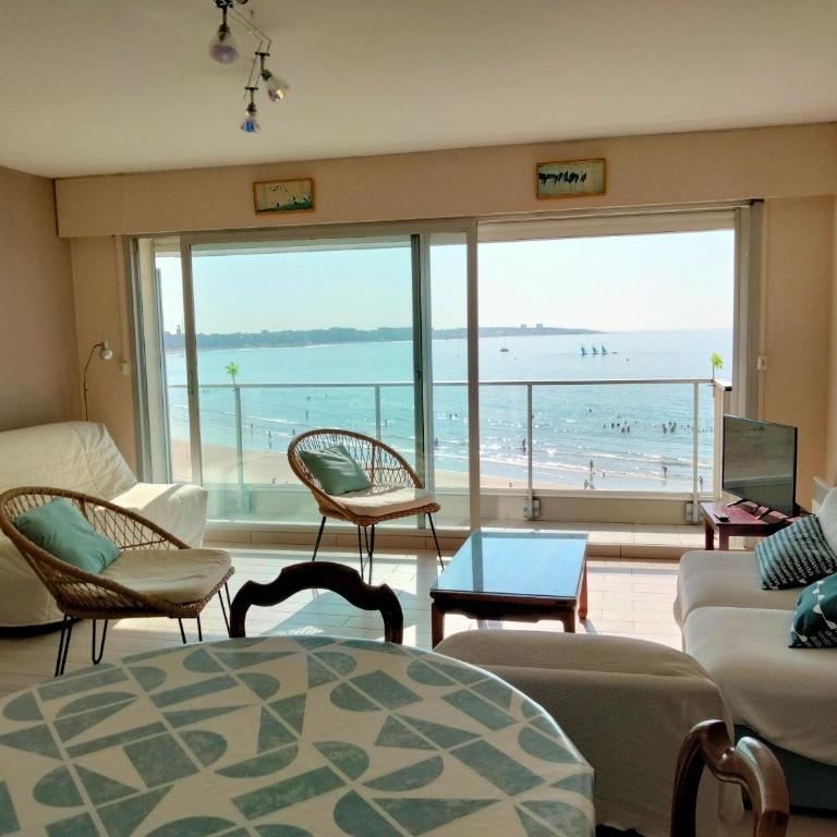 Appartement T2 face plage, confortable, balcon, 4 pers., prox. centre, parking, ascenseur - FR-1-331-9 - Apartment (4 Erwachsene) - 4