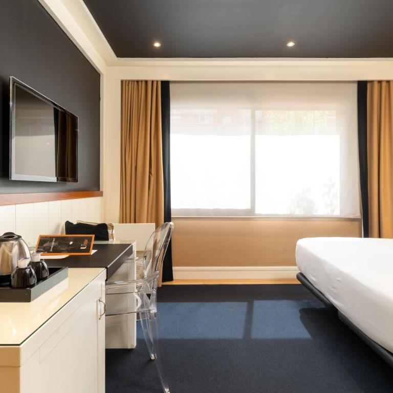 U232 Hotel - Interior Economy Double or Twin Room - 8