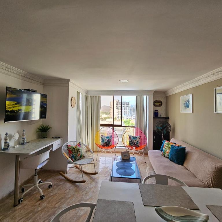 Apartamento con piscina cerca al mar Amoblado Rodadero Sur - Apartamento de 2 dormitorios - 10