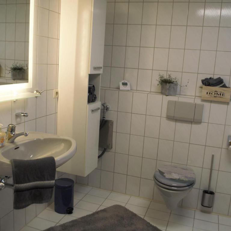 Ferienwohnung Marquardt - Apartment mit 1 Schlafzimmer und Badewanne - 6