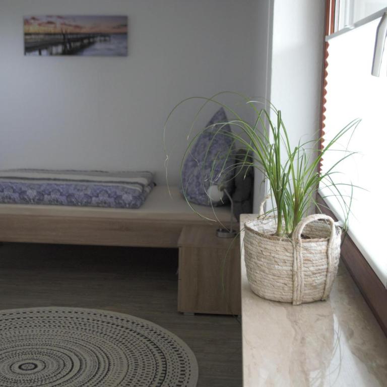 Ferienwohnung Marquardt - Apartment mit 1 Schlafzimmer und Badewanne - 10