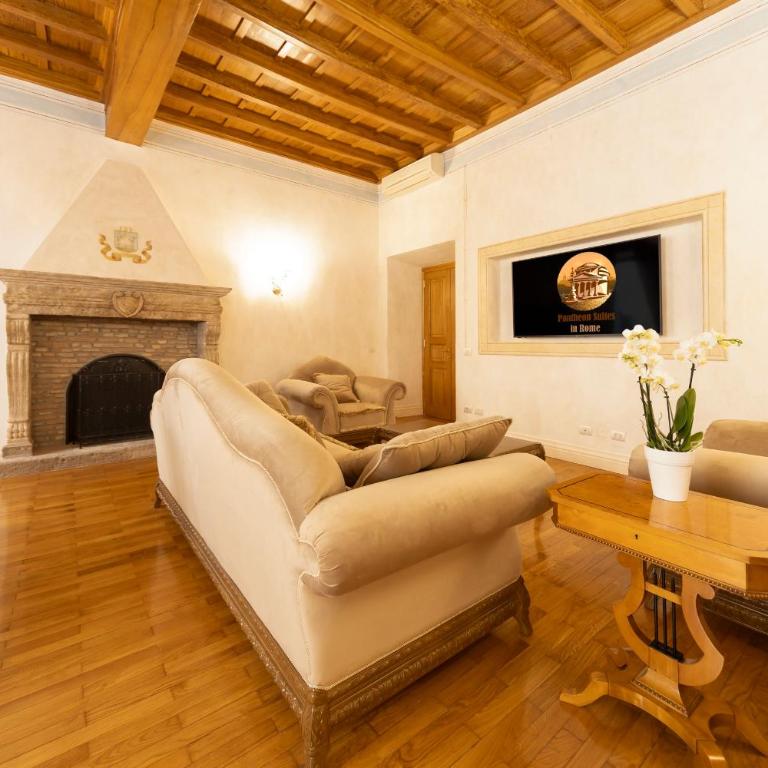 Pantheon Suites in Rome - Suite Familiare Deluxe - 7