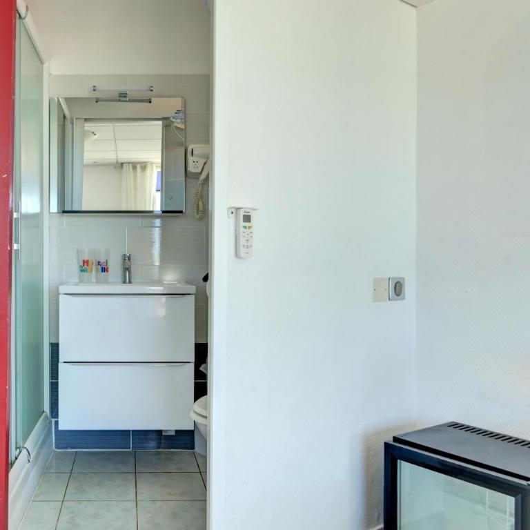 Hotel Camille - Chambre Double avec Terrasse - 3