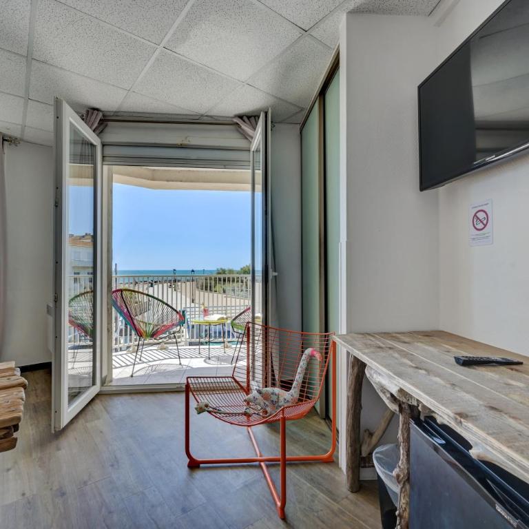 Hotel Camille - Chambre Double avec Balcon - Vue sur Mer - 8