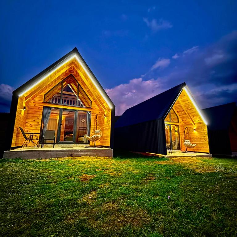 Eternum Glamping - Two-Bedroom House - 1