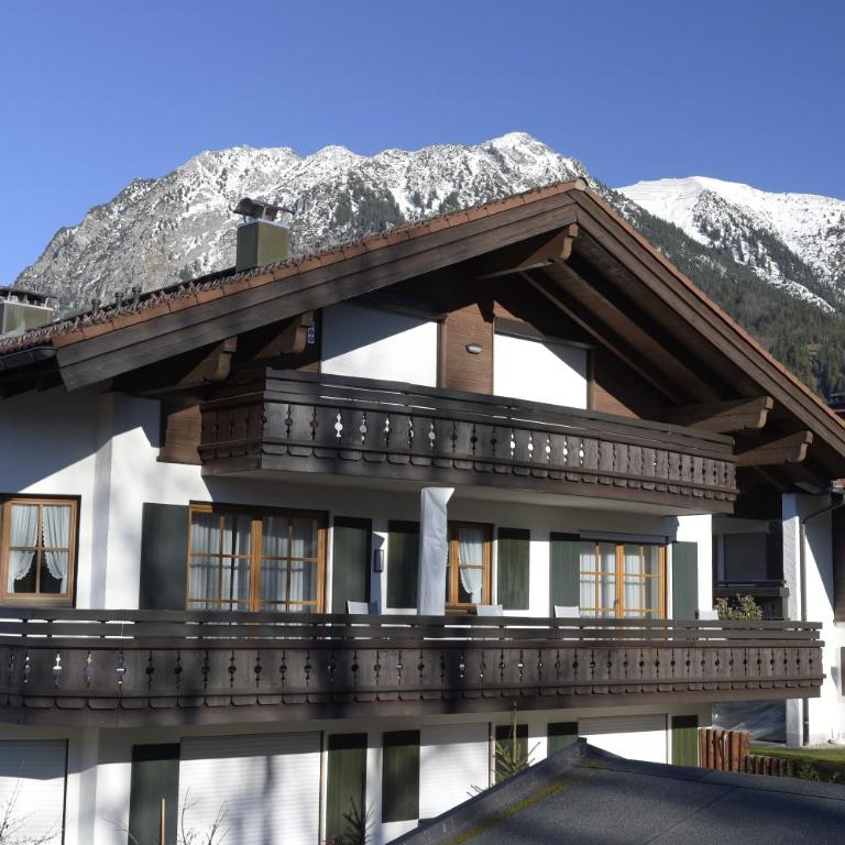 Ferienwohnung König-Denich - Apartment mit 2 Schlafzimmern - 1