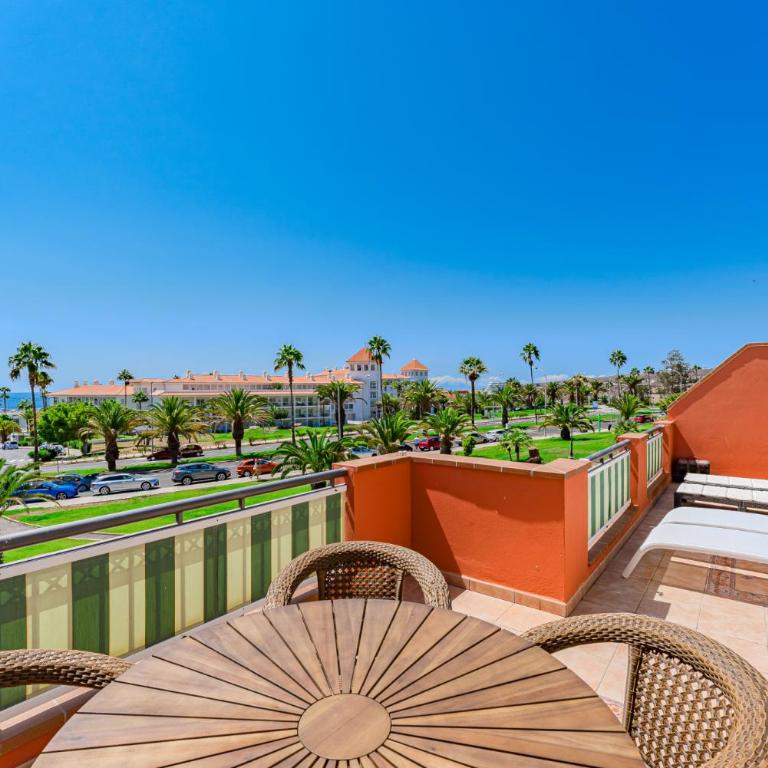 Brilliant Veril del Duque with Heated Pool - Two-Bedroom Apartment with Ocean View - 4