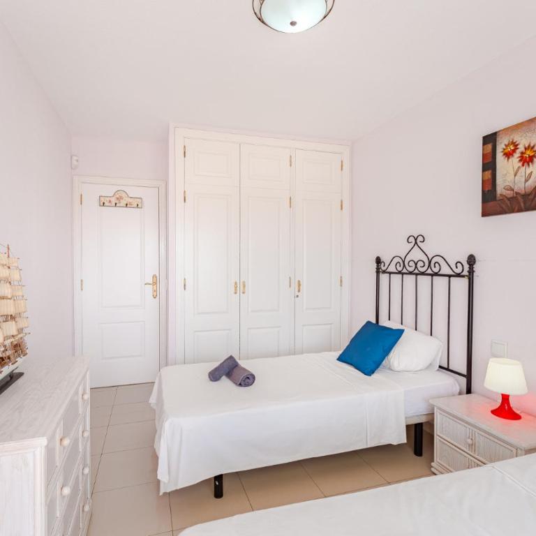 Brilliant Veril del Duque with Heated Pool - Two-Bedroom Apartment with Ocean View - 18