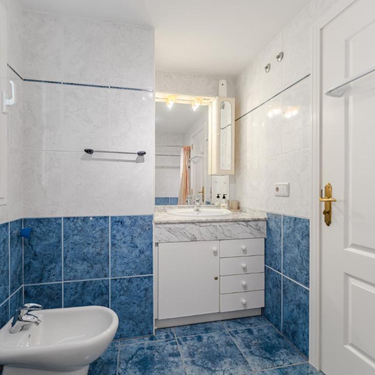 Brilliant Veril del Duque with Heated Pool - Two-Bedroom Apartment with Ocean View - 20